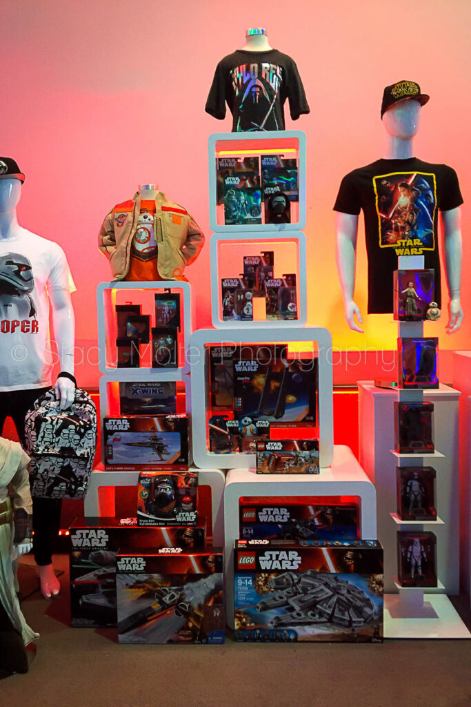 Behind the Scenes at the Star Wars: The Force Awakens Press Conference