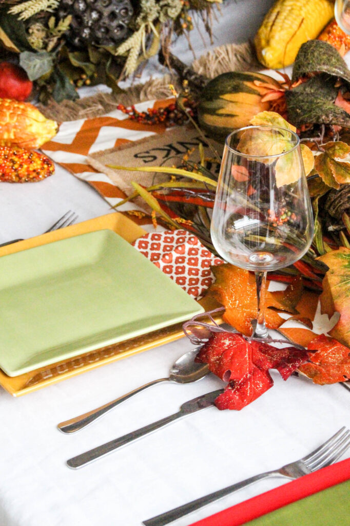 Easy Thanksgiving Tablescape Idea