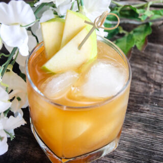 Cinnamon and Apple Stone Wall Drink Recipe