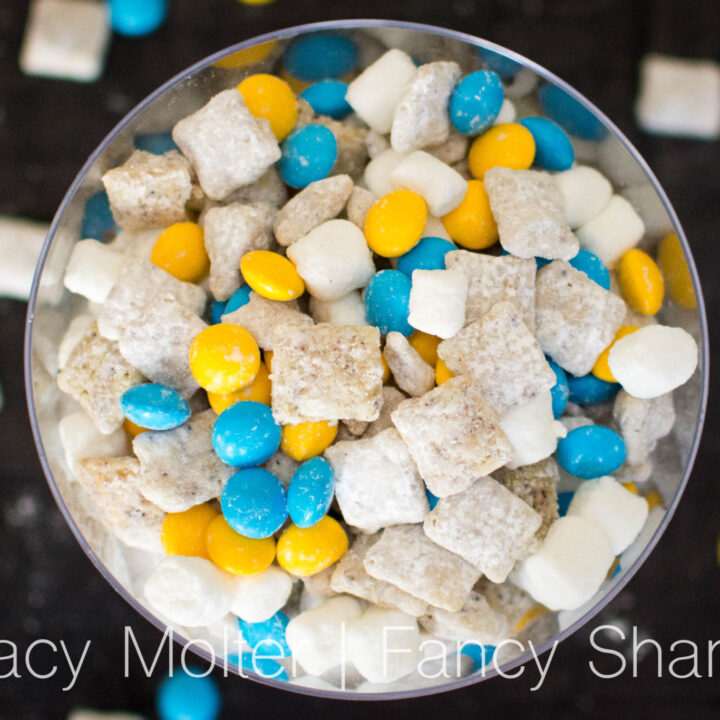 Lemon Blueberry Dessert - Minion Muddy Buddy Recipe