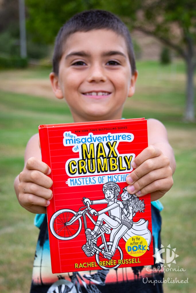 Giveaway: The Misadventures of Max Crumbly - Masters of Mischief