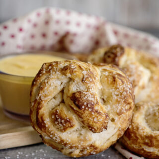 Biscuit Pretzels - Easy Homemade Soft Pretzel Recipe