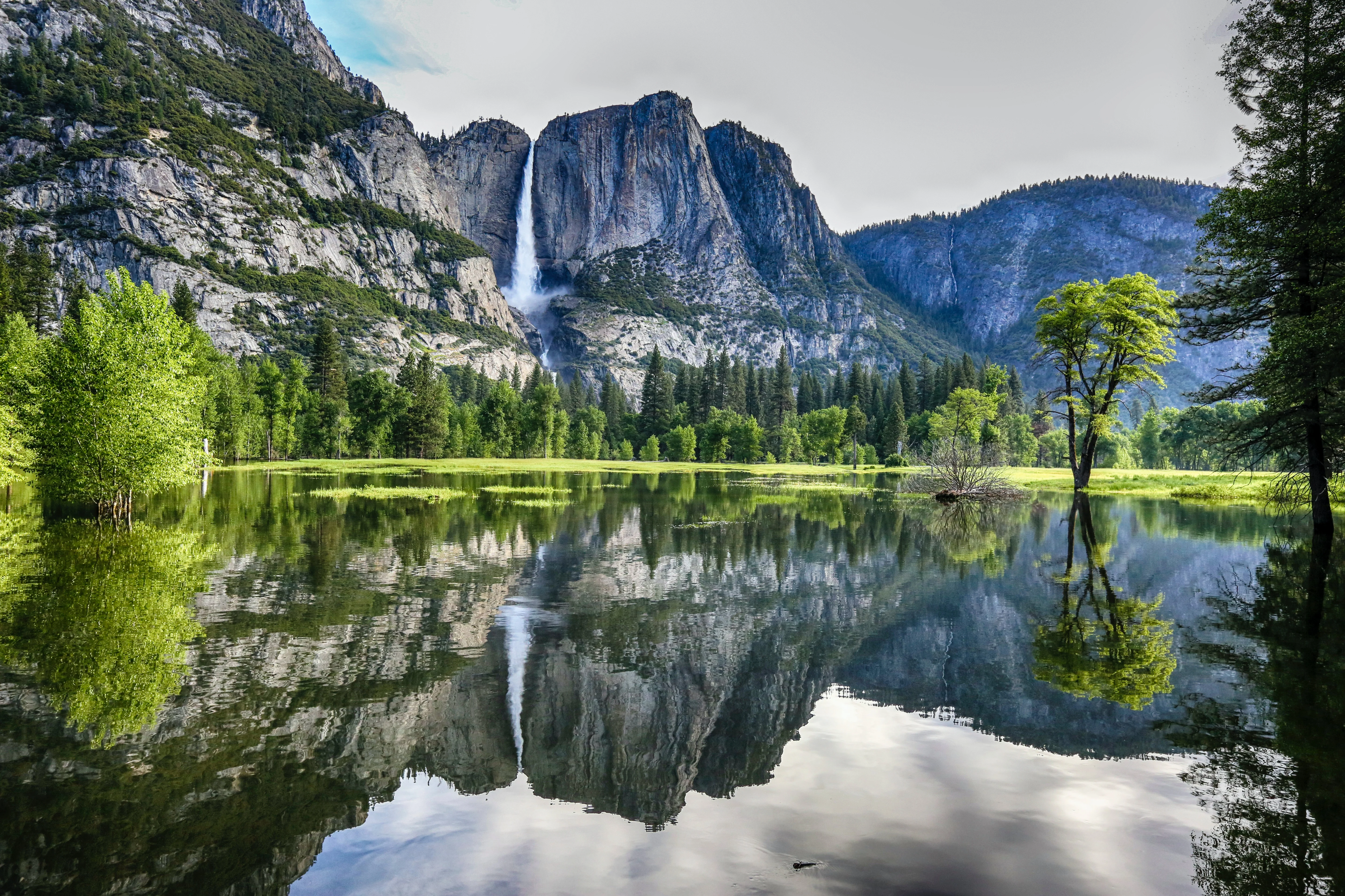 Whether you're a seasoned hiker or a first-time visitor, this article will provide you with a step-by-step guide on how to plan an epic Yosemite trip.