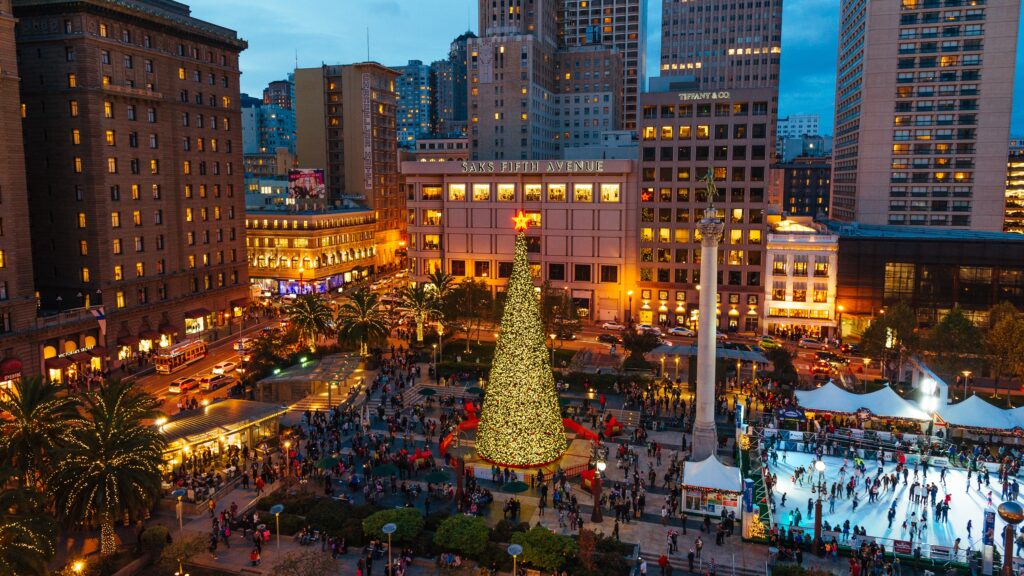 Best Christmas Towns in California: Top Picks for Holiday Getaways