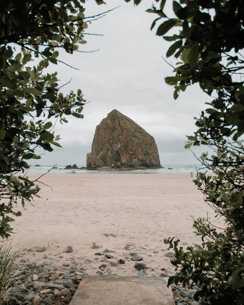 Best Small Towns on the West Coast 7 Best Small Towns on the West Coast - Cannon Beach, Oregon