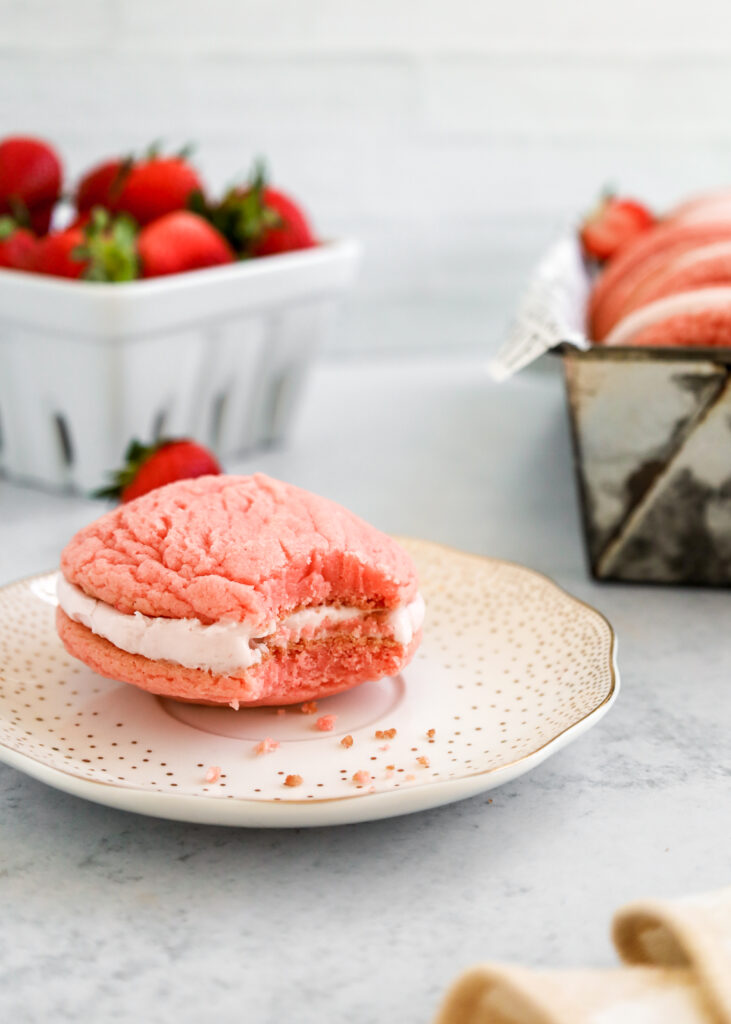 Strawberry Cookies Sandwiches