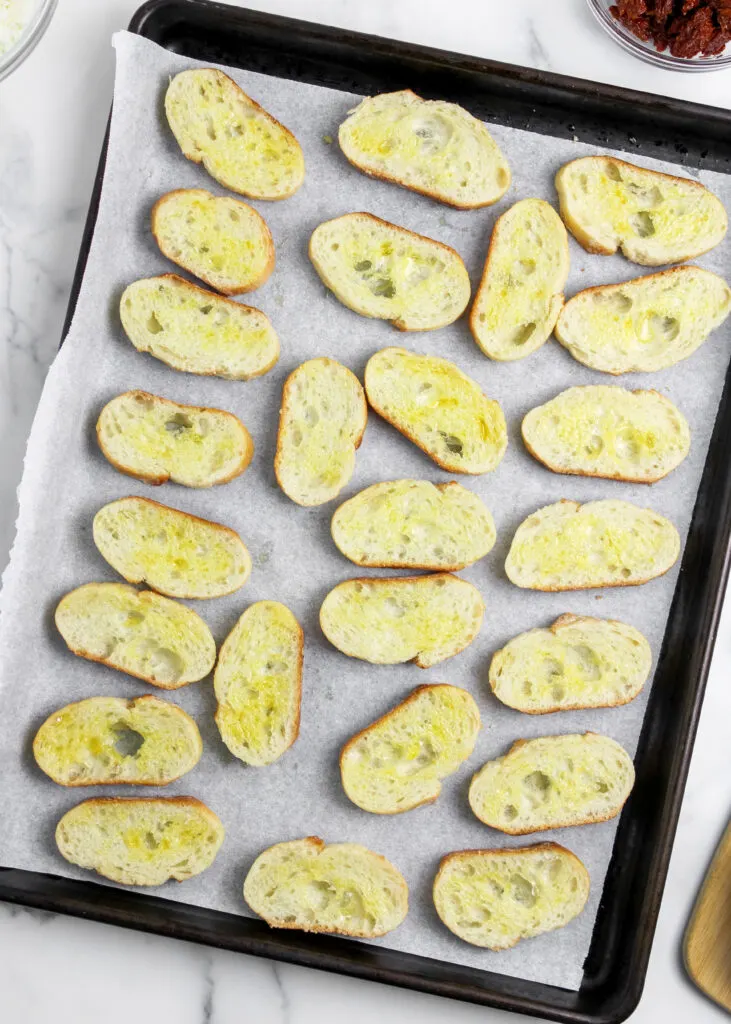 This Sun-Dried Tomato Crostini recipe is a delicious and easy-to-make appetizer that's perfect for parties, gatherings, or simply to enjoy with a glass of wine. Here's a simple recipe to make these flavorful crostinis.