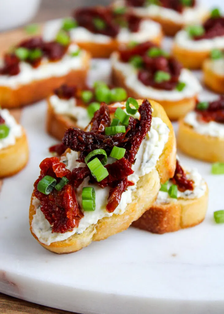 This Sun-Dried Tomato Crostini recipe is a delicious and easy-to-make appetizer that's perfect for parties, gatherings, or simply to enjoy with a glass of wine. Here's a simple recipe to make these flavorful crostinis.