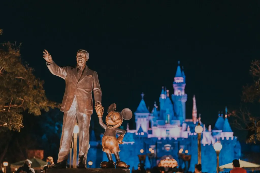 Disneyland vs California Adventure: Which Theme Park is Better?