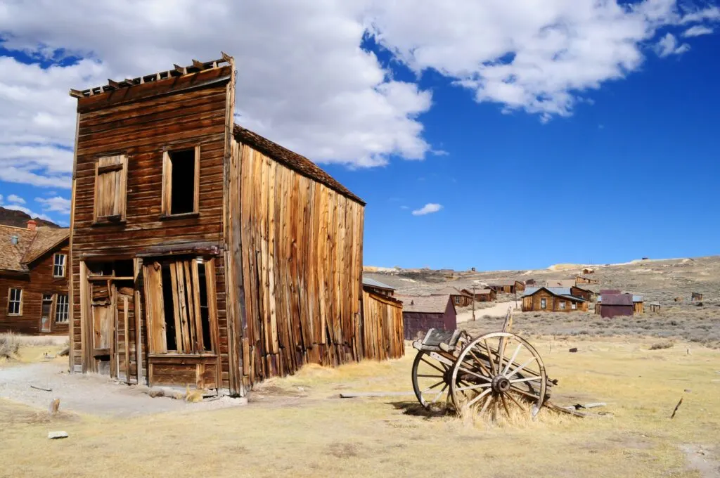 Ghost Towns in California: Exploring Abandoned Communities