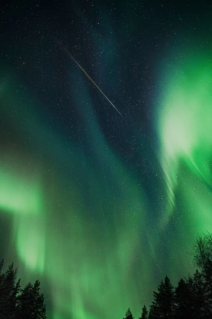 Aurora Borealis California: Rare Sighting Delights West Coast Skywatchers