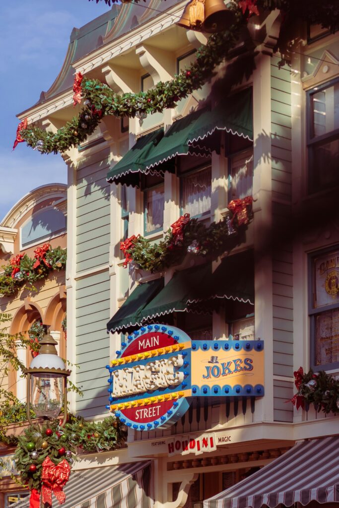 Best Places to Celebrate a California Christmas: Festive Fun in the Golden State