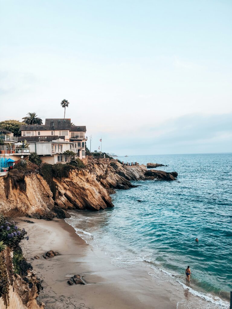 10 California Beach Towns that Come Alive in Summer: Top Coastal Destinations for Warm Weather Fun