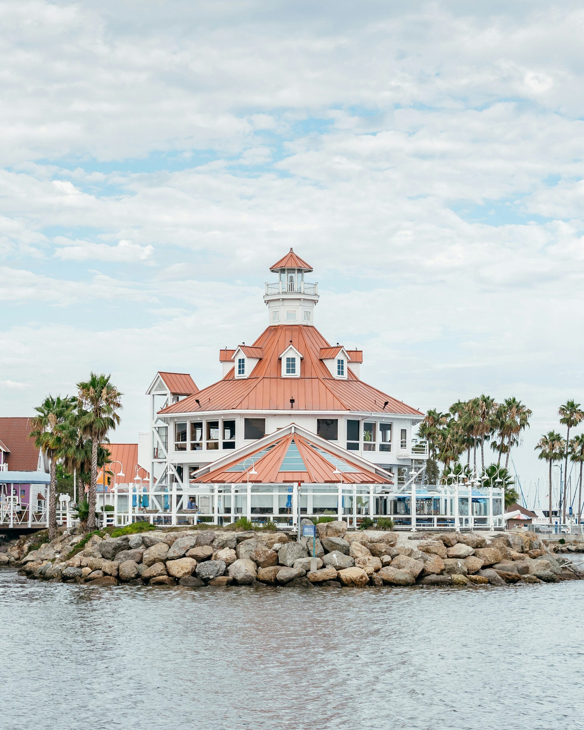 The Best Waterfront Restaurants in California: Top Picks for Scenic Dining