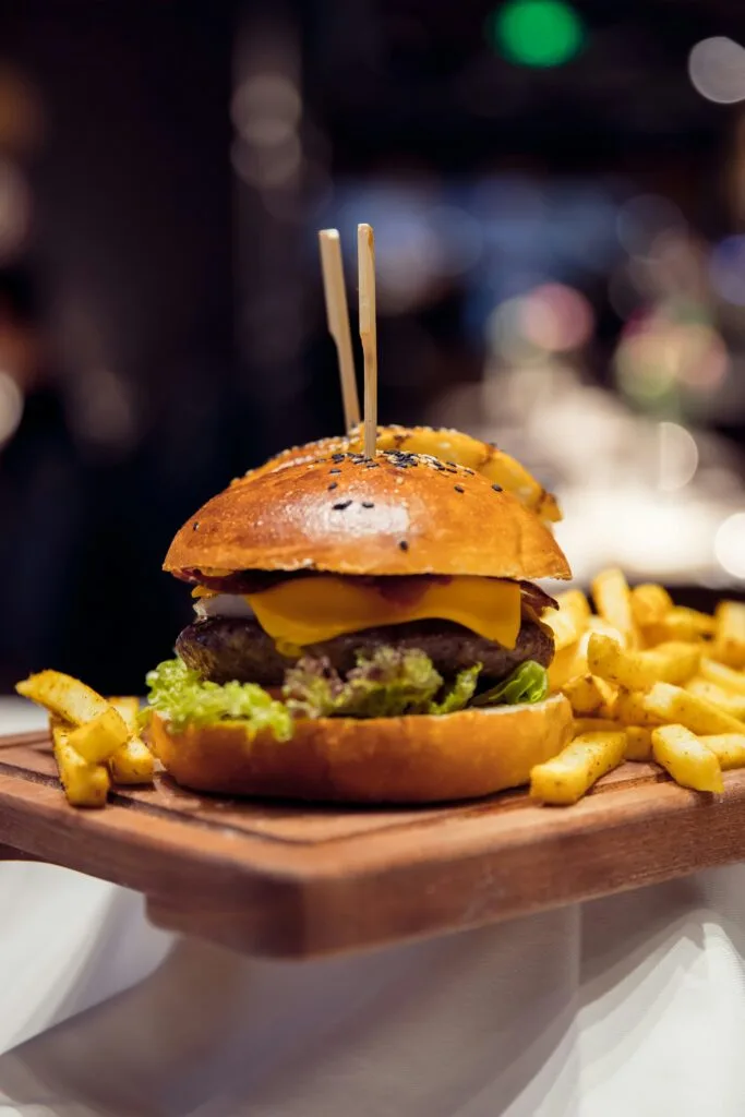Best Hole-in-the-Wall Diners in California: Hidden Culinary Gems You Need to Visit 4 Best Hole-in-the-Wall Diners in California: Hidden Culinary Gems You Need to Visit