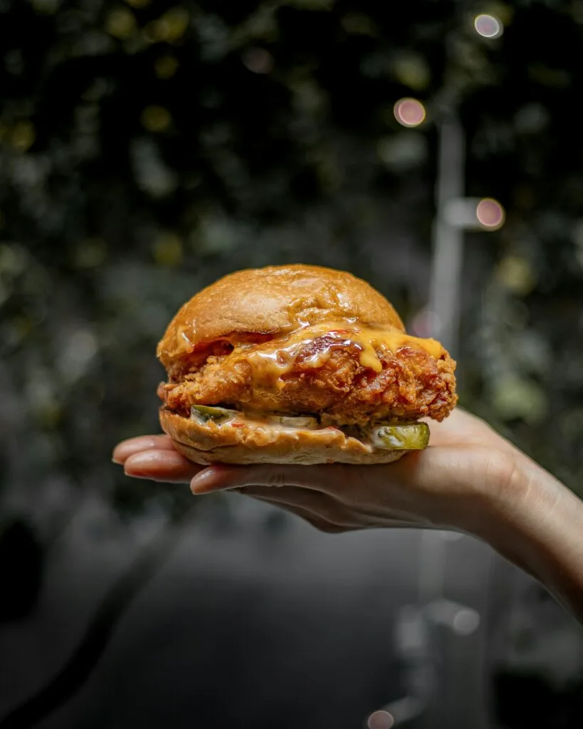 Best Hole-in-the-Wall Diners in California: Hidden Culinary Gems You Need to Visit 6 Best Hole-in-the-Wall Diners in California: Hidden Culinary Gems You Need to Visit