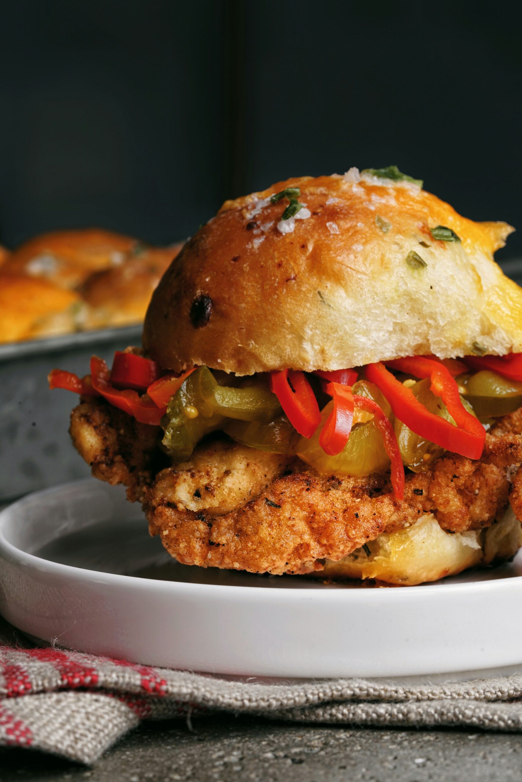 Best Hole-in-the-Wall Fried Chicken in California: Top Spots for Authentic Flavor