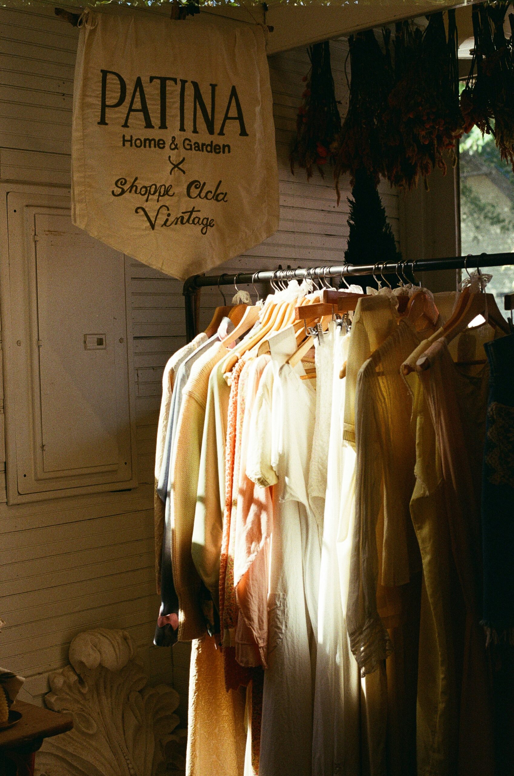 California’s Best Hole-In-The-Wall Vintage and Thrift Shops: Hidden Gems for Unique Fashion Finds 3 California’s Best Hole-In-The-Wall Vintage and Thrift Shops: Hidden Gems for Unique Fashion Finds