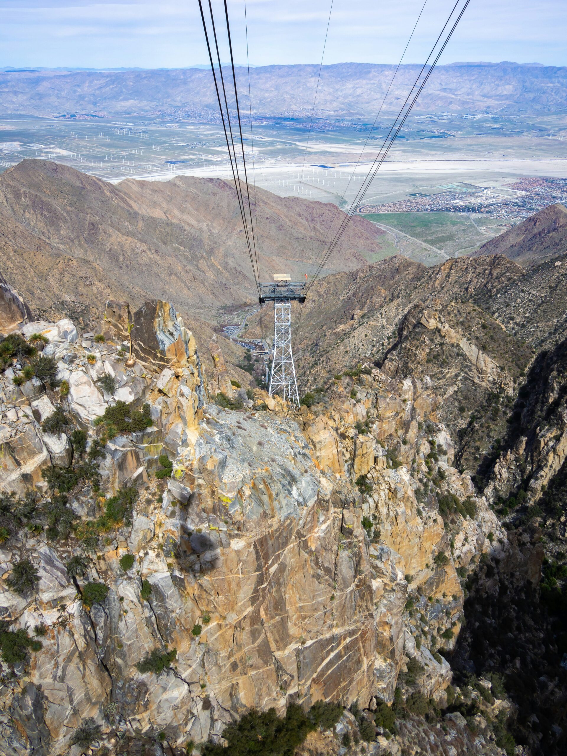 How to Spend a Perfect Day in Palm Springs: Top Activities, Dining, and Relaxation Tips 3 How to Spend a Perfect Day in Palm Springs: Top Activities, Dining, and Relaxation Tips
