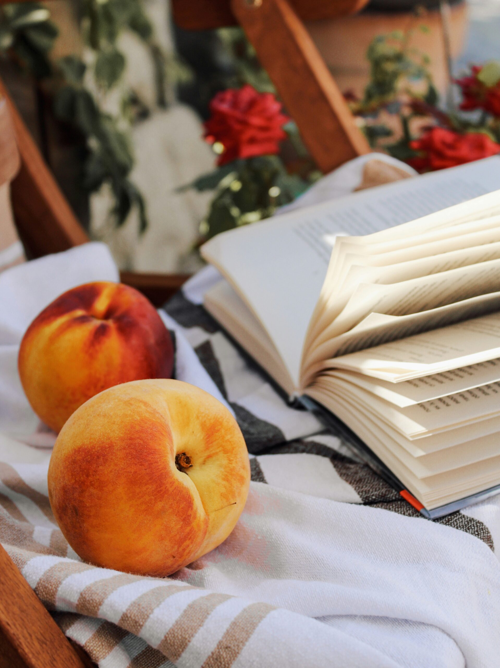 The Juicy California Travel Trend You Need This Summer: Stone Fruit Farm Stands + Sunset Picnics 2 The Juicy California Travel Trend You Need This Summer: Stone Fruit Farm Stands + Sunset Picnics